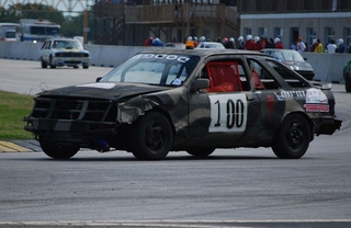 Illustration for article titled The Top 123 Lemons Of The 24 Hours Of LeMons Texas Fall 2009